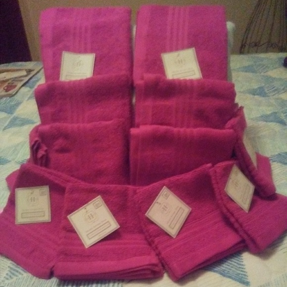 Hand and wash towels (raspberry color)& - Picture 2 of 8